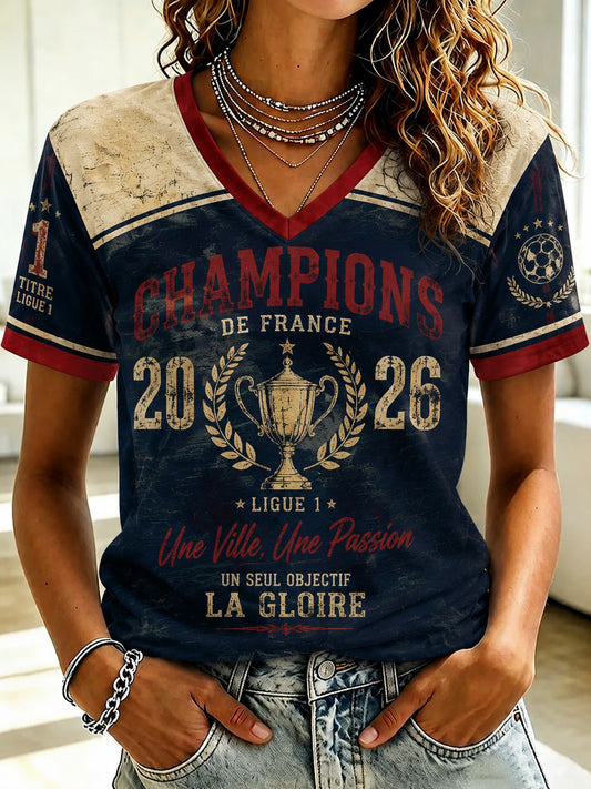 T-shirt femme La Gloire en bleu rouge, imprimé football, col en V