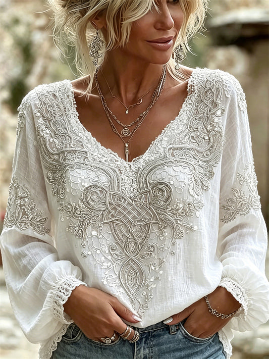 Chemise femme élégante en coton-lin, imprimé dentelle florale et nœud celtique viking